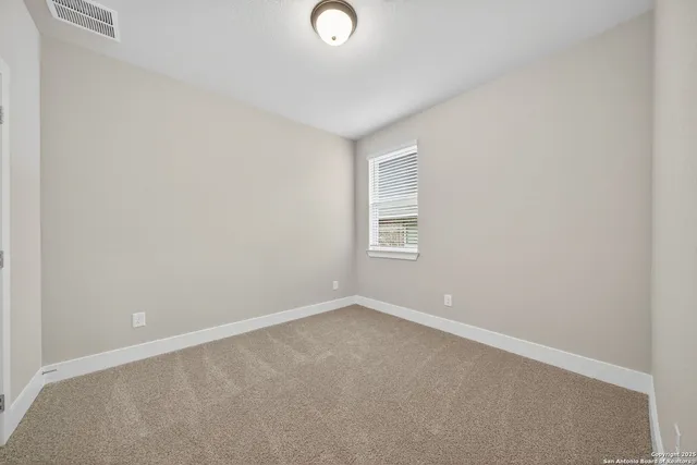 $1,900 | 15535 Comanche Deer, San Antonio, TX 78233