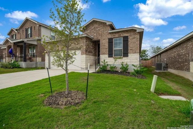 $1,900 | 15535 Comanche Deer, San Antonio, TX 78233