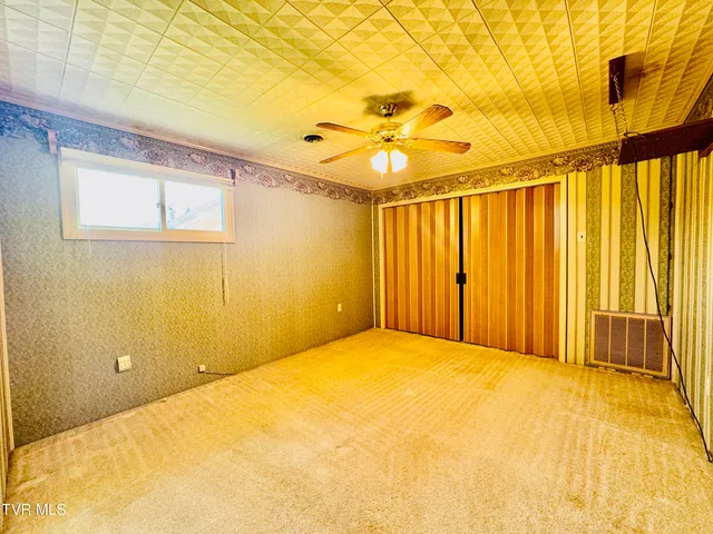 $319,931 | 923 Muddy Creek Road, Piney Flats, TN 37686