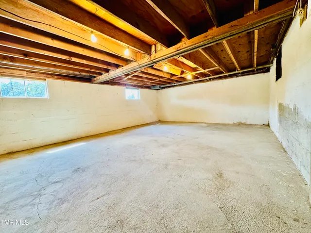 $319,931 | 923 Muddy Creek Road, Piney Flats, TN 37686