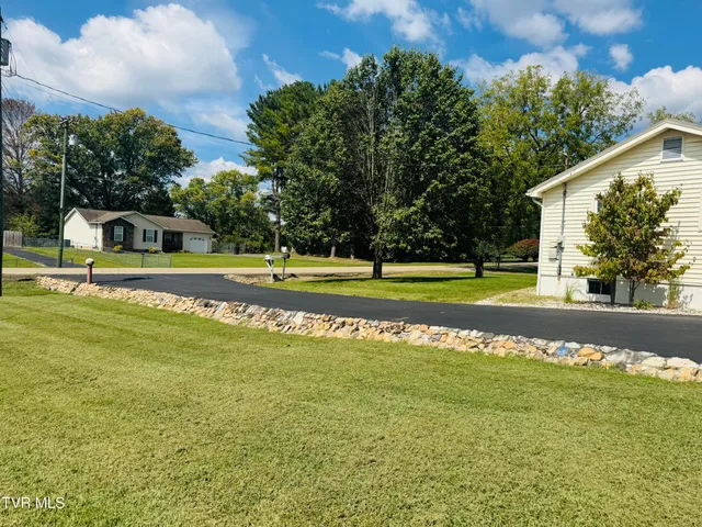 $319,931 | 923 Muddy Creek Road, Piney Flats, TN 37686