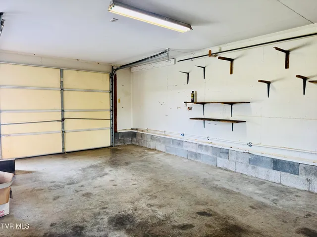 $319,931 | 923 Muddy Creek Road, Piney Flats, TN 37686