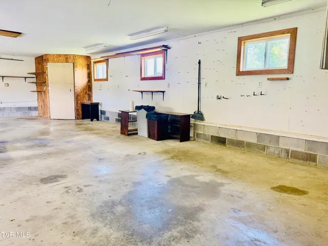 $319,931 | 923 Muddy Creek Road, Piney Flats, TN 37686