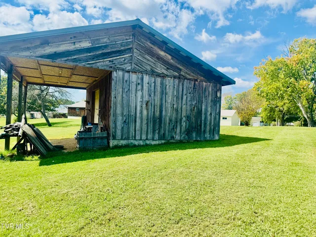 $319,931 | 923 Muddy Creek Road, Piney Flats, TN 37686