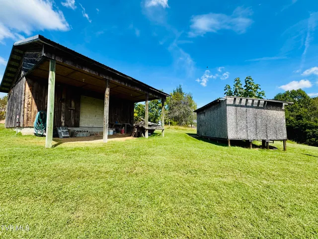 $319,931 | 923 Muddy Creek Road, Piney Flats, TN 37686