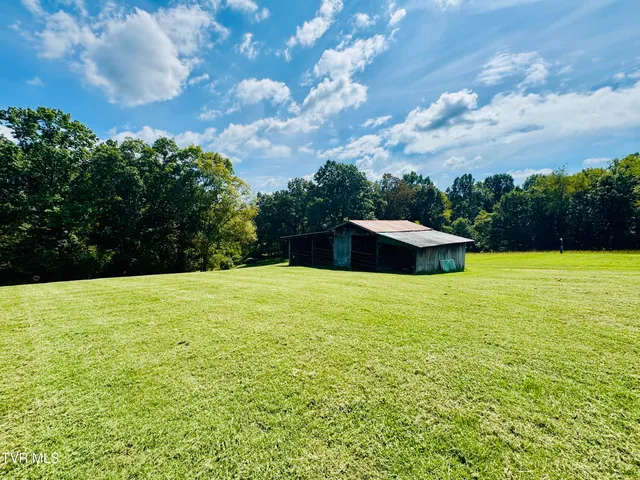 $319,931 | 923 Muddy Creek Road, Piney Flats, TN 37686