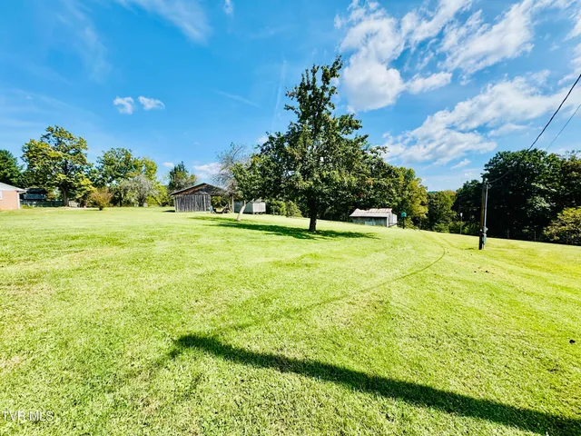 $319,931 | 923 Muddy Creek Road, Piney Flats, TN 37686