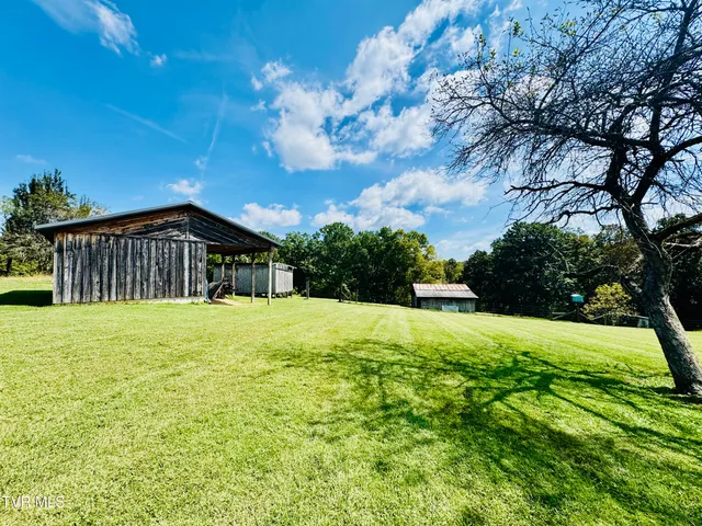 $319,931 | 923 Muddy Creek Road, Piney Flats, TN 37686