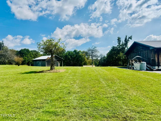 $319,931 | 923 Muddy Creek Road, Piney Flats, TN 37686