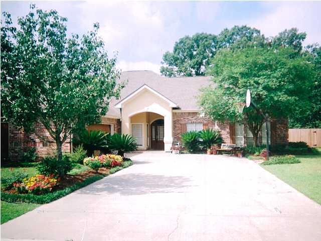 128 Green Meadow Road Lafayette, LA 70503 - Photo 1 of 1 Primary Photo