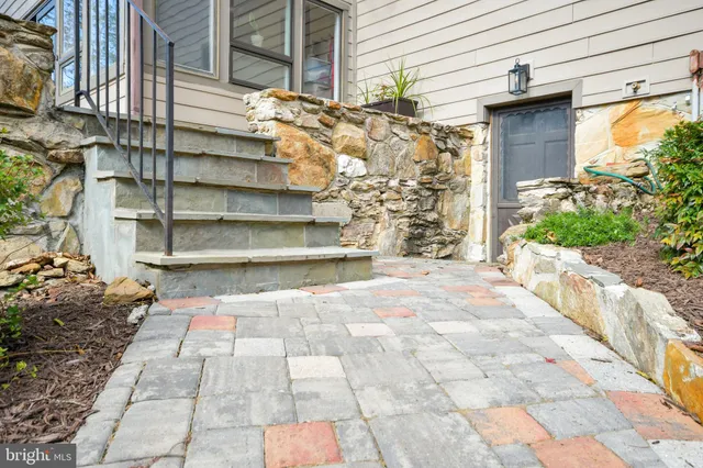 $1,350,000 | 7144 Ira Sears Road, Adamstown, MD 21710