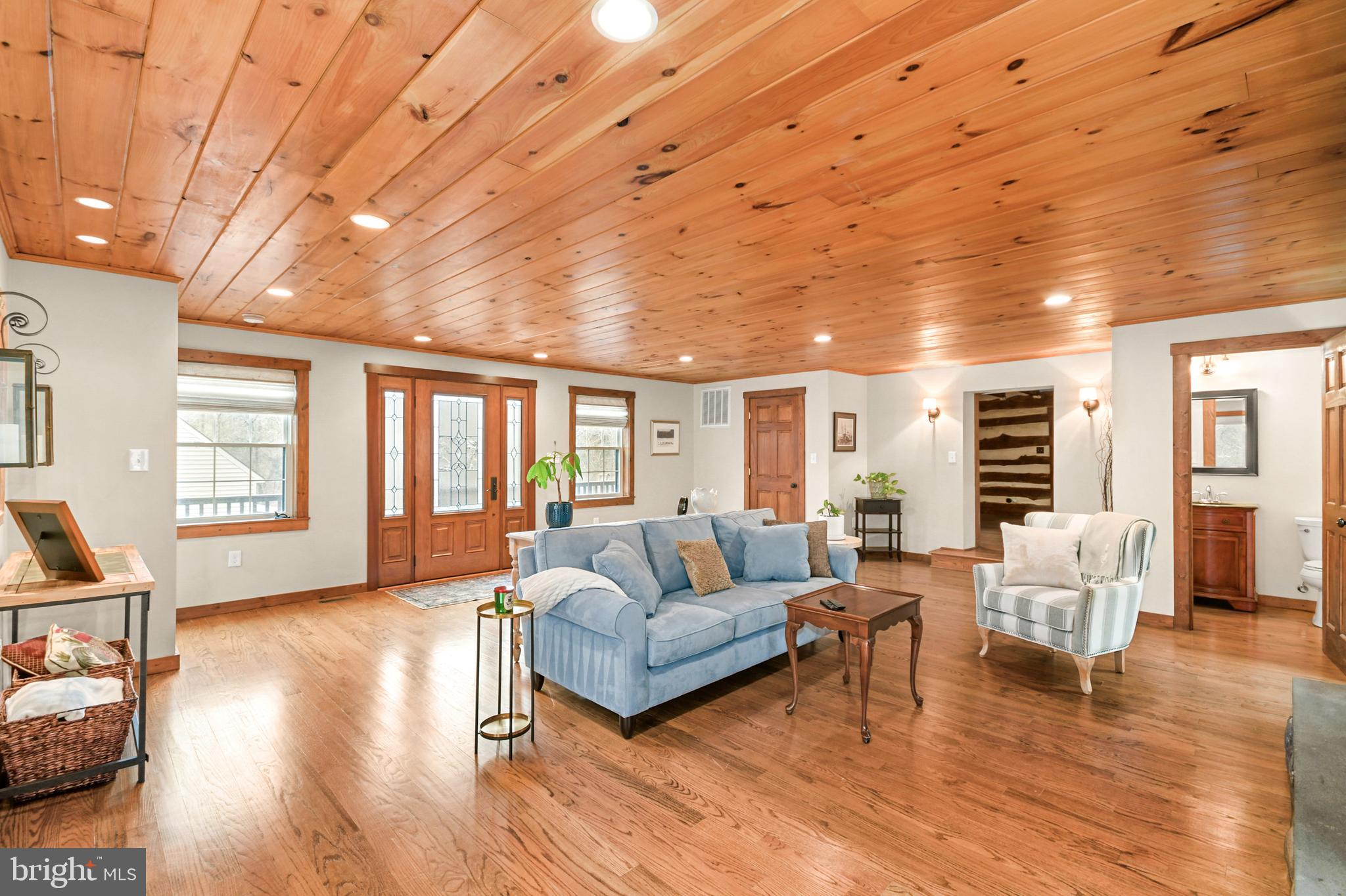 7144 Ira Sears Road Adamstown, MD 21710 - Photo 67 of 149 Living room