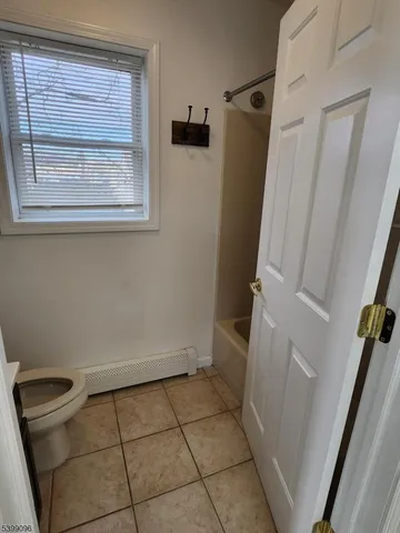 $2,000 | 83 Wayne Avenue, Paterson, NJ 07522