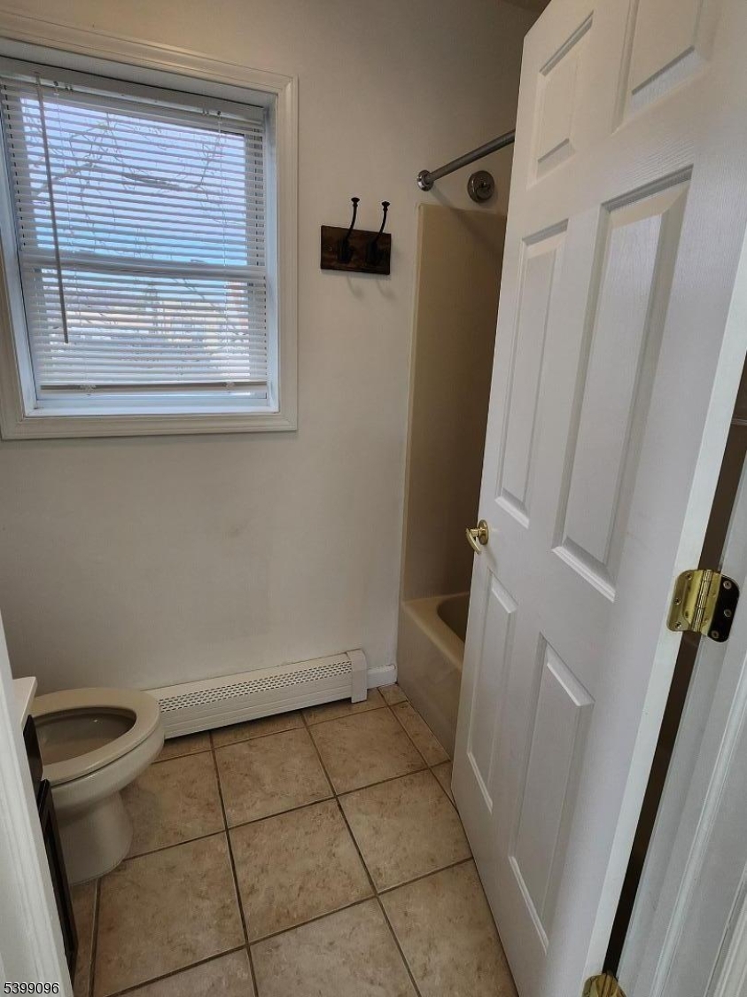 83 Wayne Avenue Paterson, NJ 07522 - Photo 4 of 13