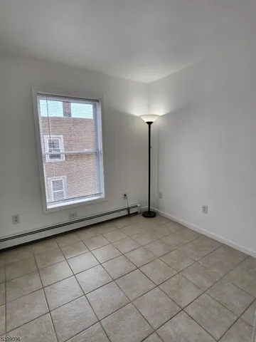 $2,000 | 83 Wayne Avenue, Paterson, NJ 07522