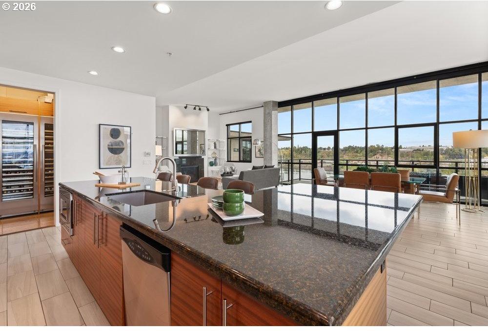 1830 Northwest Riverscape Street, Unit 801 Portland, OR 97209 - Photo 19 of 48 Gallery Image 19