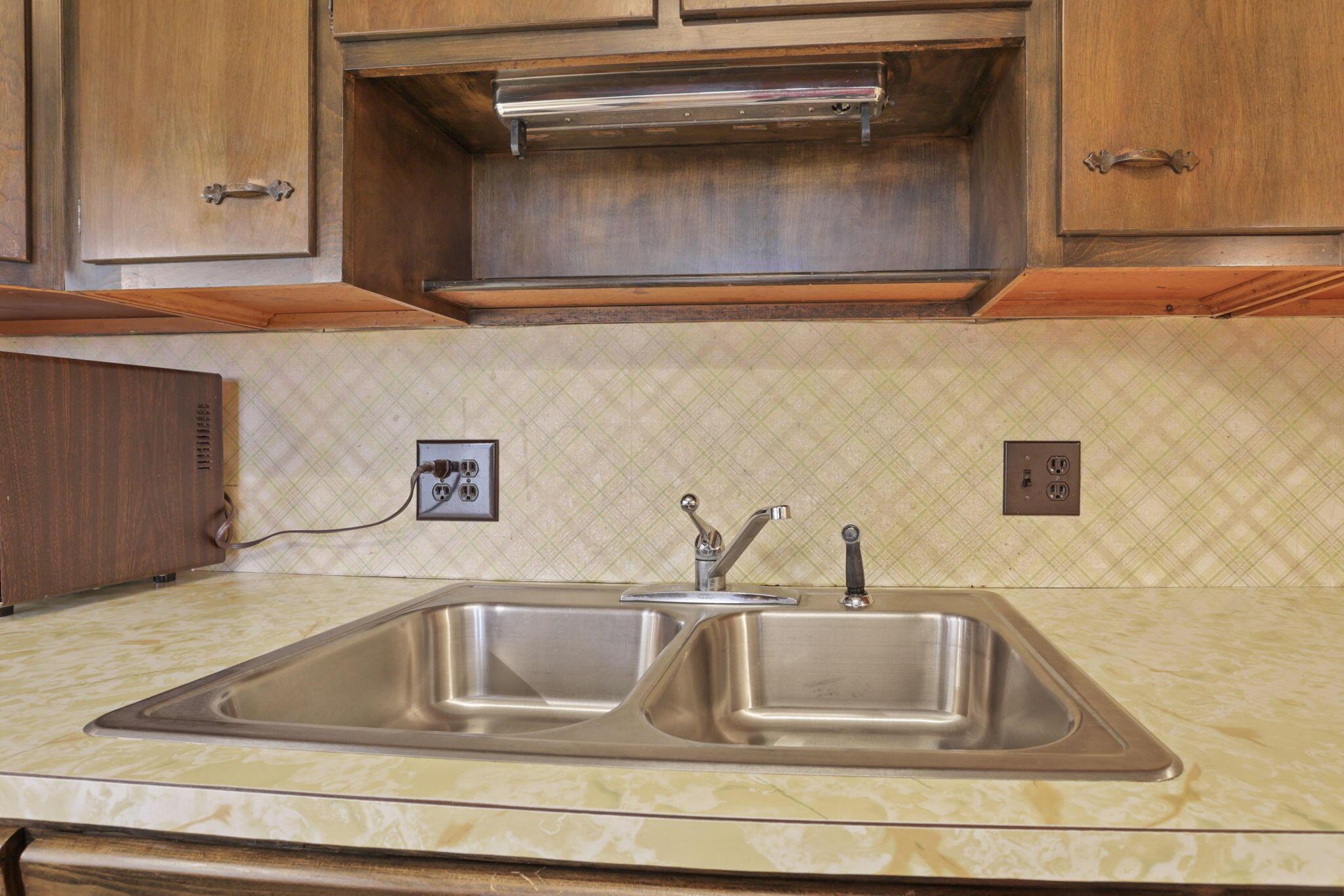 4001 National Road Southeast Hebron, OH 43025 - Photo 23 of 66 24-web-or-mls-011A7101