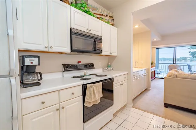 $249,900 | 21 Westshore Fls Court, Unit 2B, Lake Ozark, MO 65049