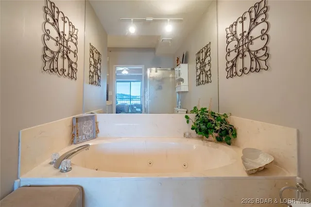 $249,900 | 21 Westshore Fls Court, Unit 2B, Lake Ozark, MO 65049