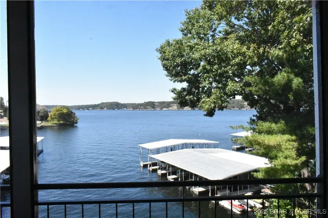 $249,900 | 21 Westshore Fls Court, Unit 2B, Lake Ozark, MO 65049