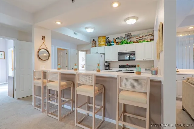 $249,900 | 21 Westshore Fls Court, Unit 2B, Lake Ozark, MO 65049