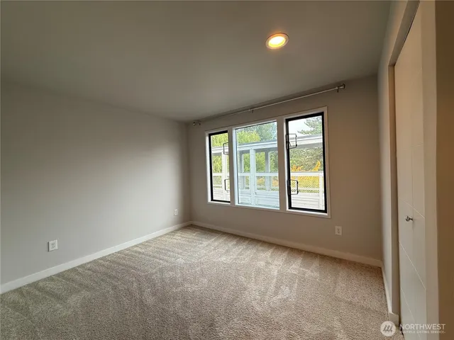 $2,975 | 6121 Northeast 175th Street, Unit A402, Kenmore, WA 98028