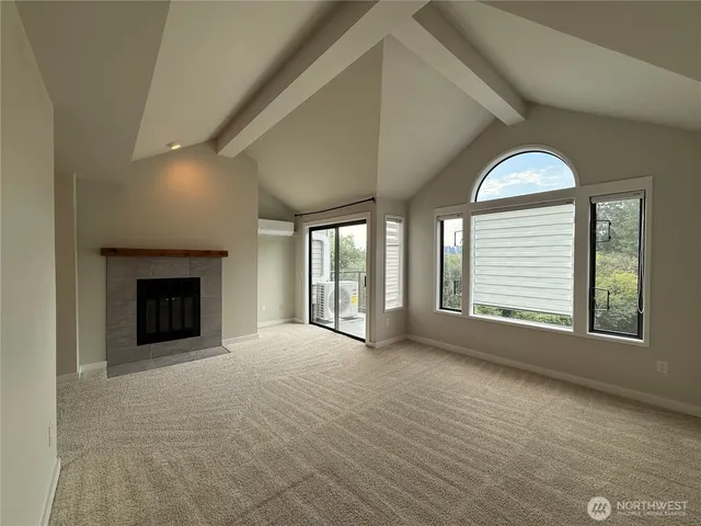 $2,975 | 6121 Northeast 175th Street, Unit A402, Kenmore, WA 98028