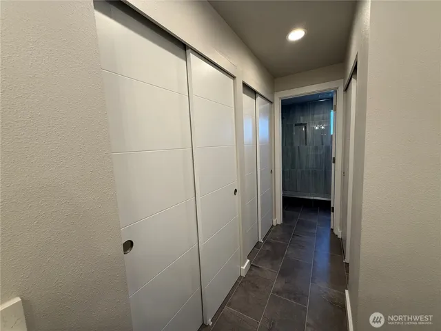 $2,975 | 6121 Northeast 175th Street, Unit A402, Kenmore, WA 98028