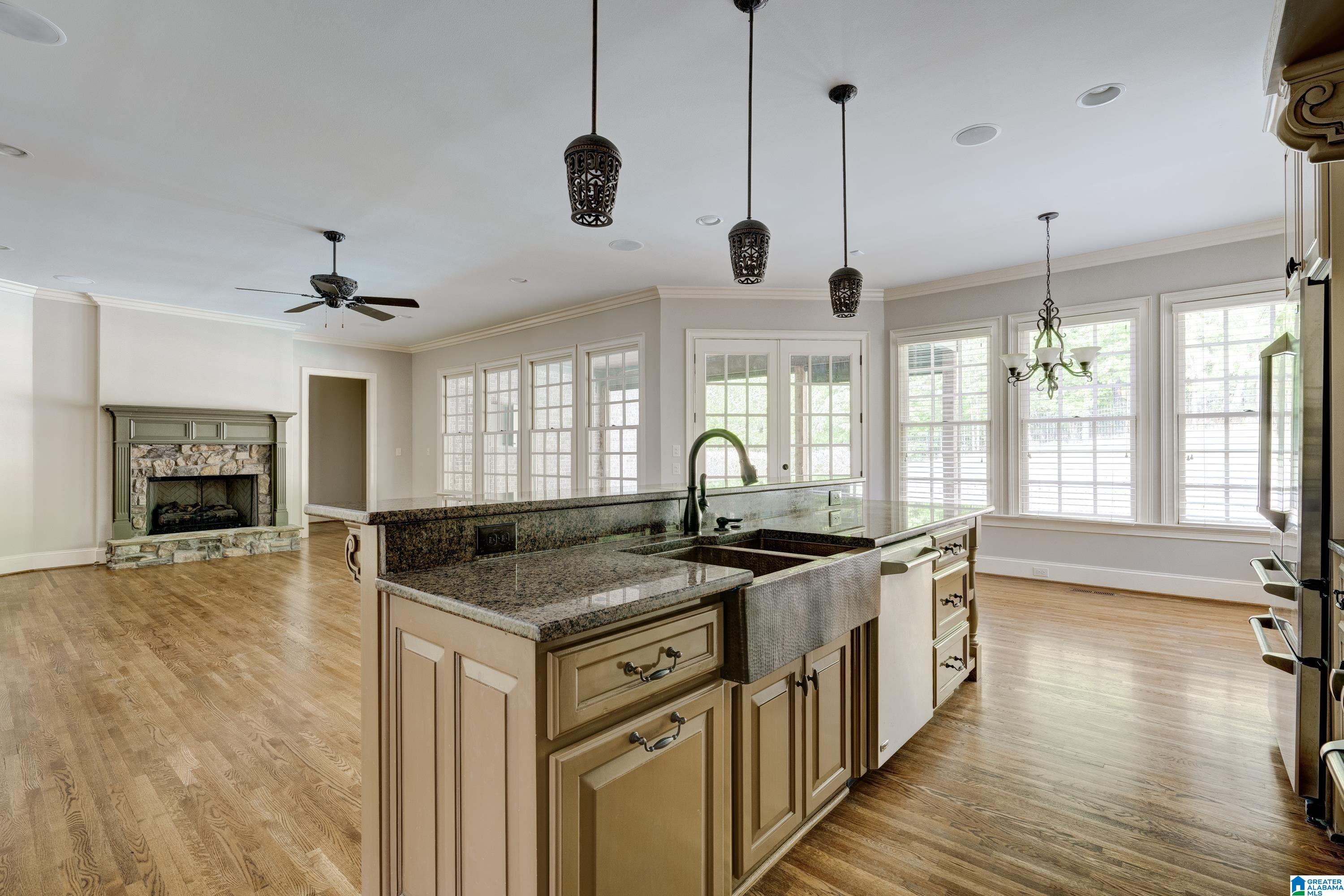 2025 Springhill Court Birmingham, AL 35242 - Photo 14 of 62