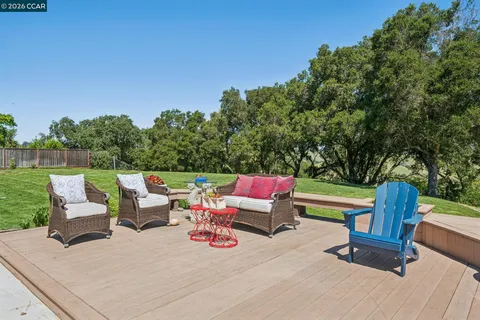 $2,995,000 | 1933 Joseph Drive, Moraga, CA 94556