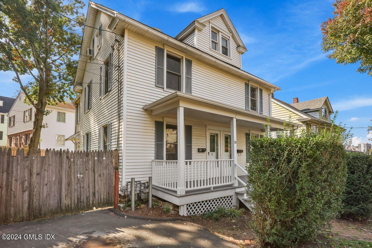 28 Division Street, Unit WEST Greenwich, CT 06830 - Photo 3 of 10 041