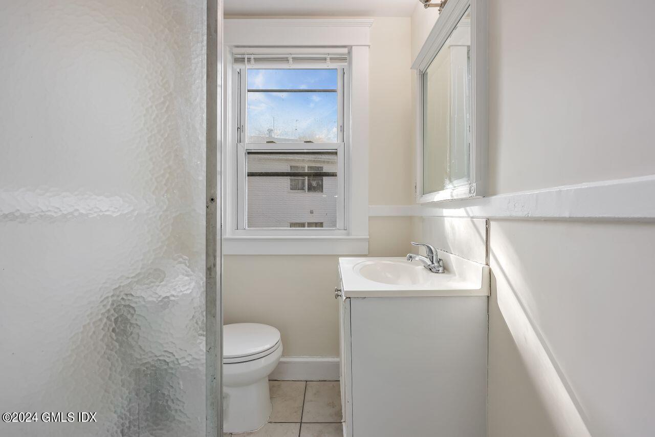 28 Division Street, Unit WEST Greenwich, CT 06830 - Photo 9 of 10 010