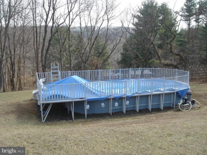 2095 Reese Road Westminster, MD 21157 - Photo 14 of 17 Swimming Pool