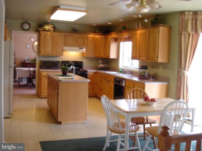 2095 Reese Road Westminster, MD 21157 - Photo 6 of 17 Kitchen #2