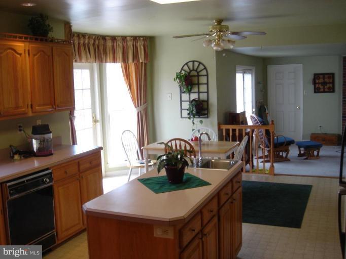 2095 Reese Road Westminster, MD 21157 - Photo 7 of 17 Kitchen/Family Room
