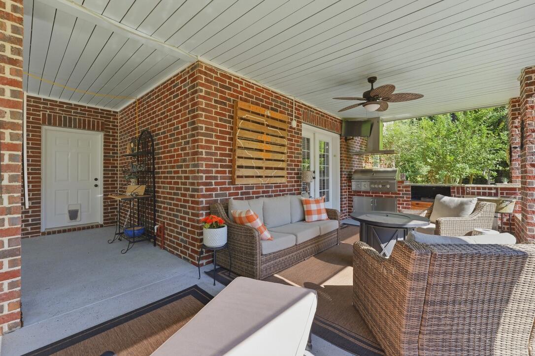 216 Summer Breeze Way Pinopolis, SC 29461 - Photo 12 of 67 1