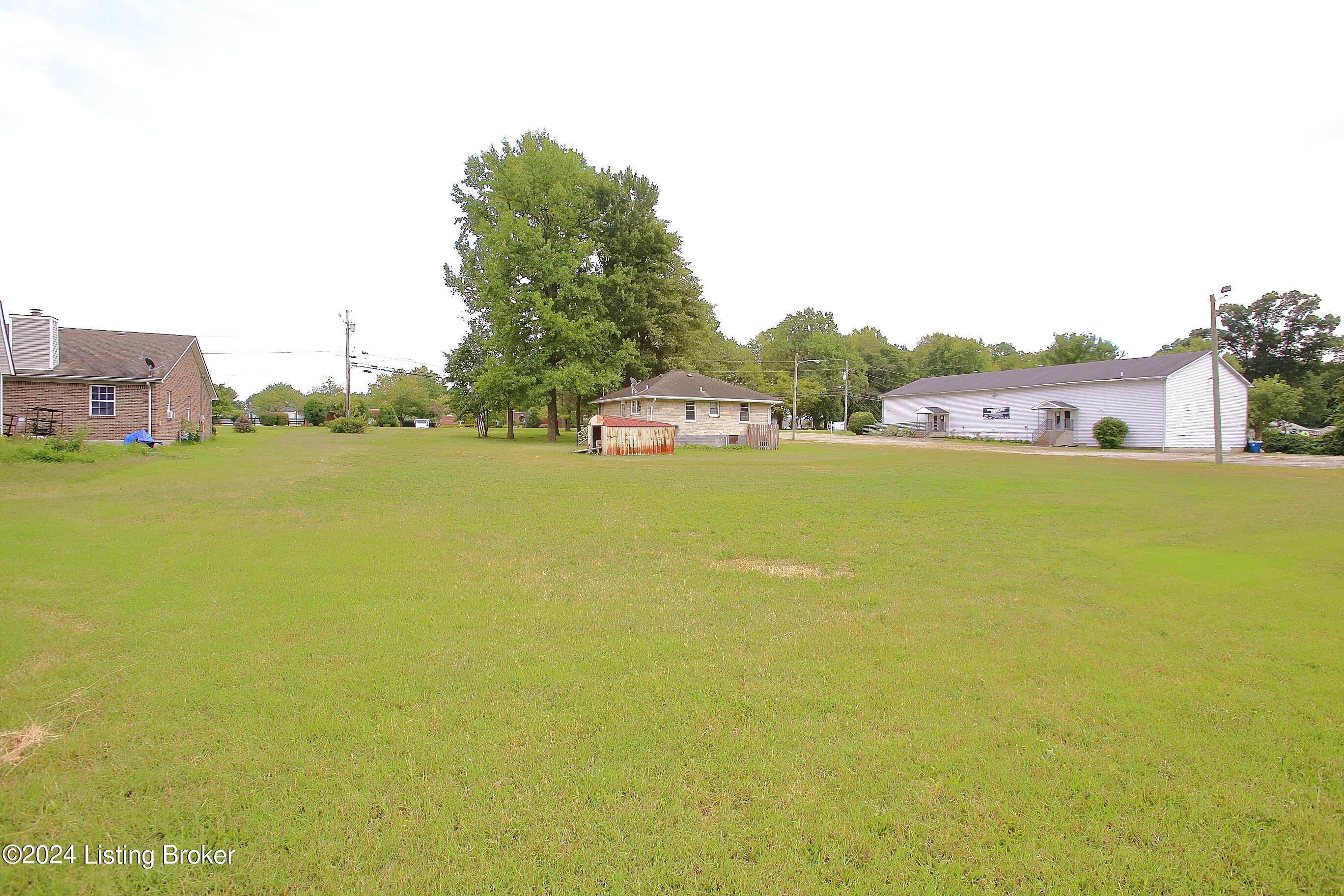 6704 Terry Road Louisville, KY 40258 - Photo 27 of 28 Backyard