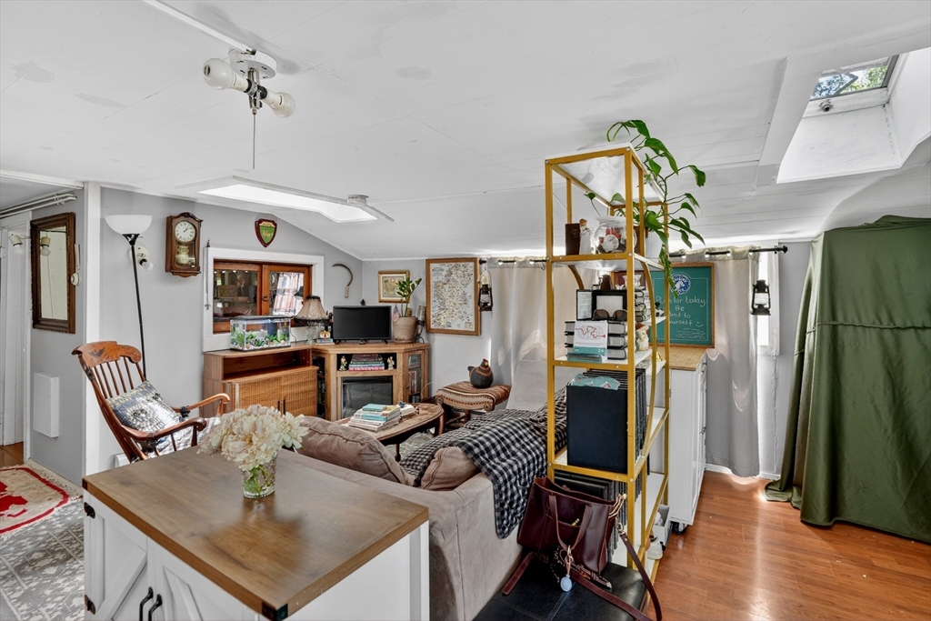 132 S Road Chilmark, MA 02535 - Photo 25 of 34