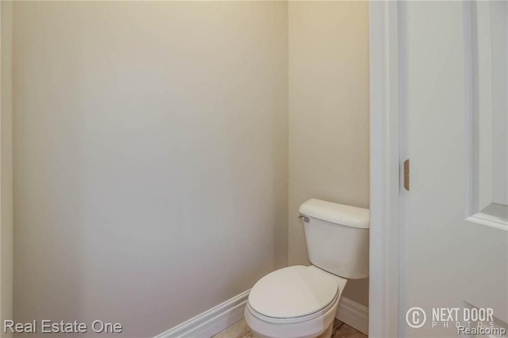 374 Verona Drive Rochester Hills, MI 48307 - Photo 28 of 34