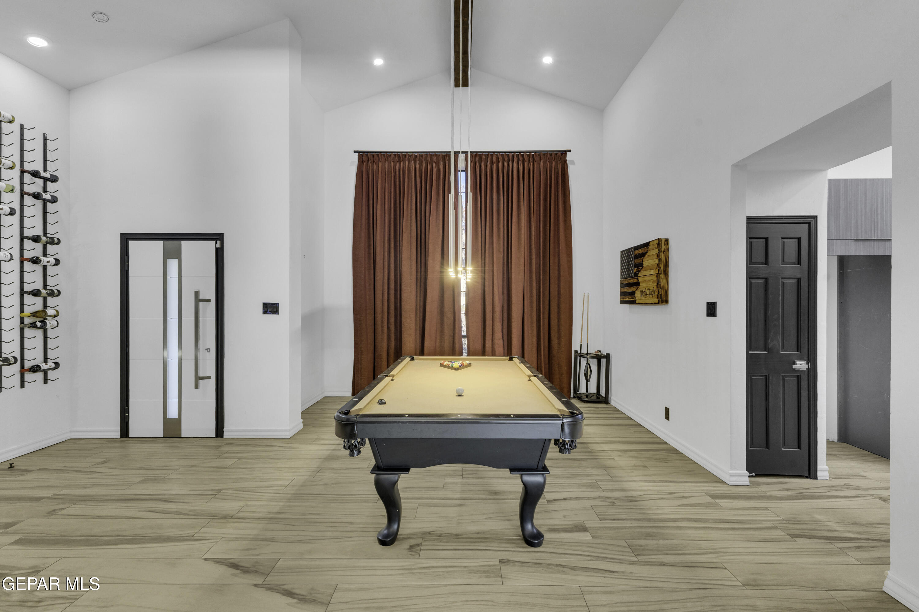 608 Spring Crest Drive El Paso, TX 79912 - Photo 3 of 26 2 (3)