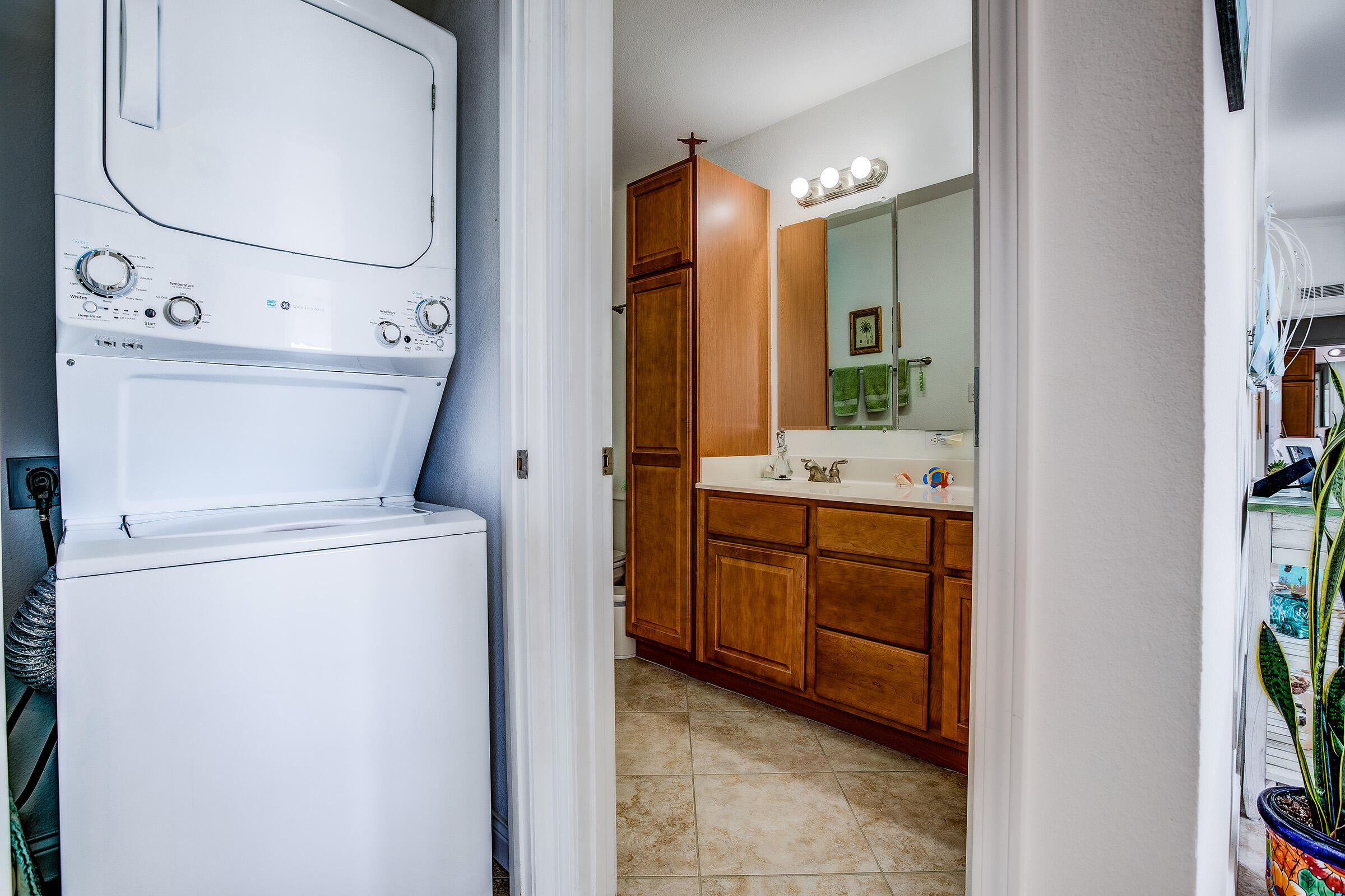29479 Ranger Avenue Big Pine Key, FL 33043 - Photo 20 of 45 Main Bath