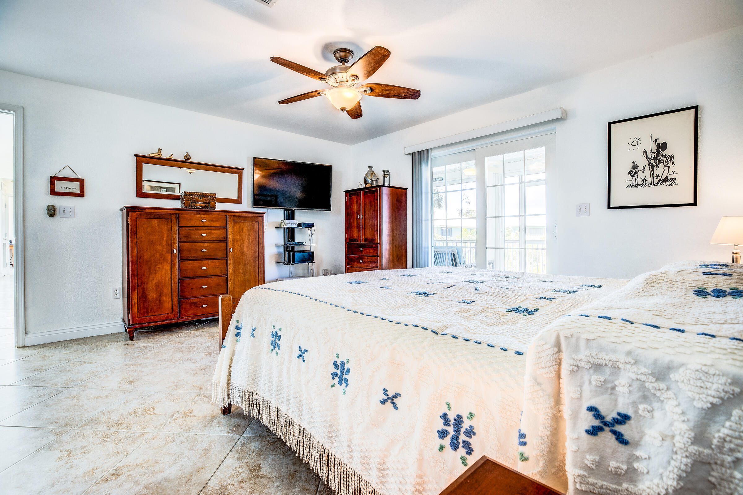 29479 Ranger Avenue Big Pine Key, FL 33043 - Photo 22 of 45 Master w/Sliders to Patio