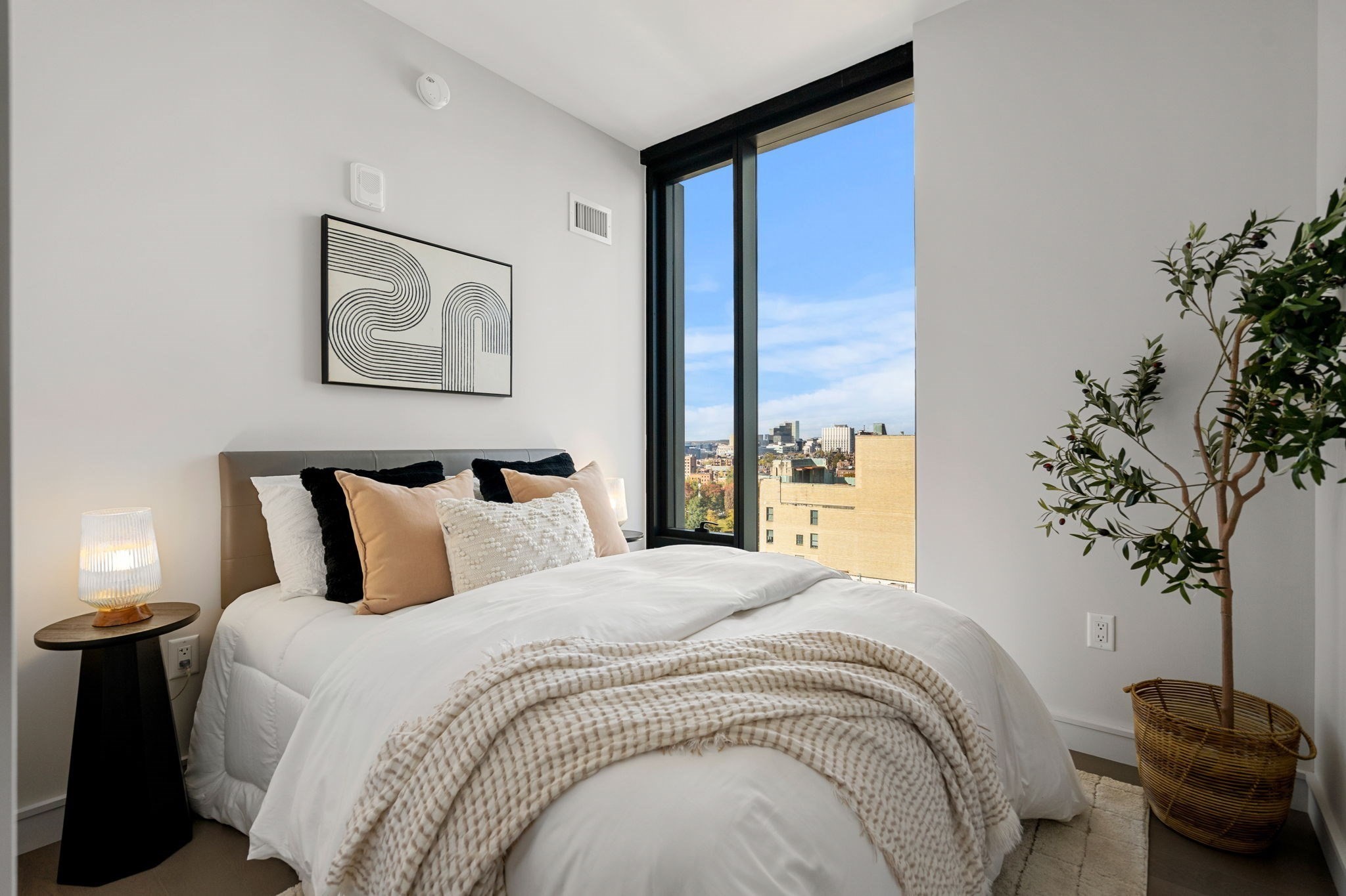 55 Lagrange Street, Unit 1904 Boston, MA 02111 - Photo 17 of 31 Gallery Image 17