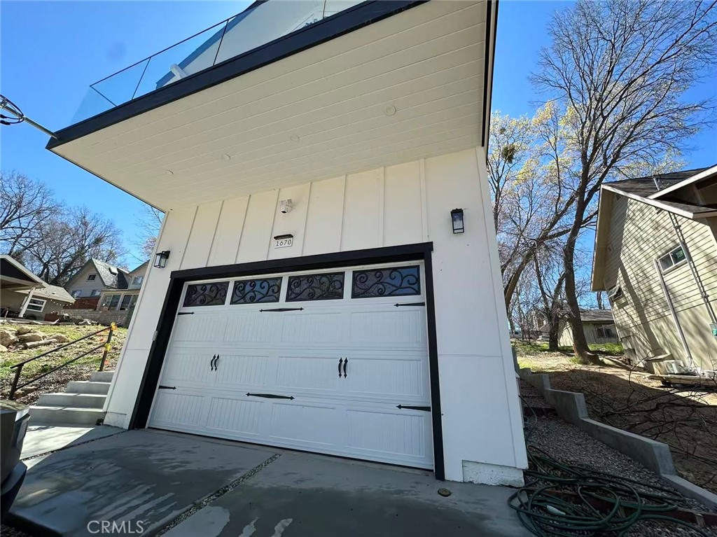 1670 Grass Valley Road Lake Arrowhead, CA 92352 - Photo 15 of 30 Garage