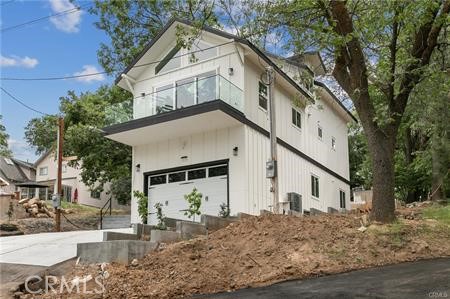 1670 Grass Valley Road Lake Arrowhead, CA 92352 - Photo 17 of 30 Front of House