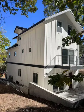 $3,500 | 1670 Grass Valley Road, Lake Arrowhead, CA 92352