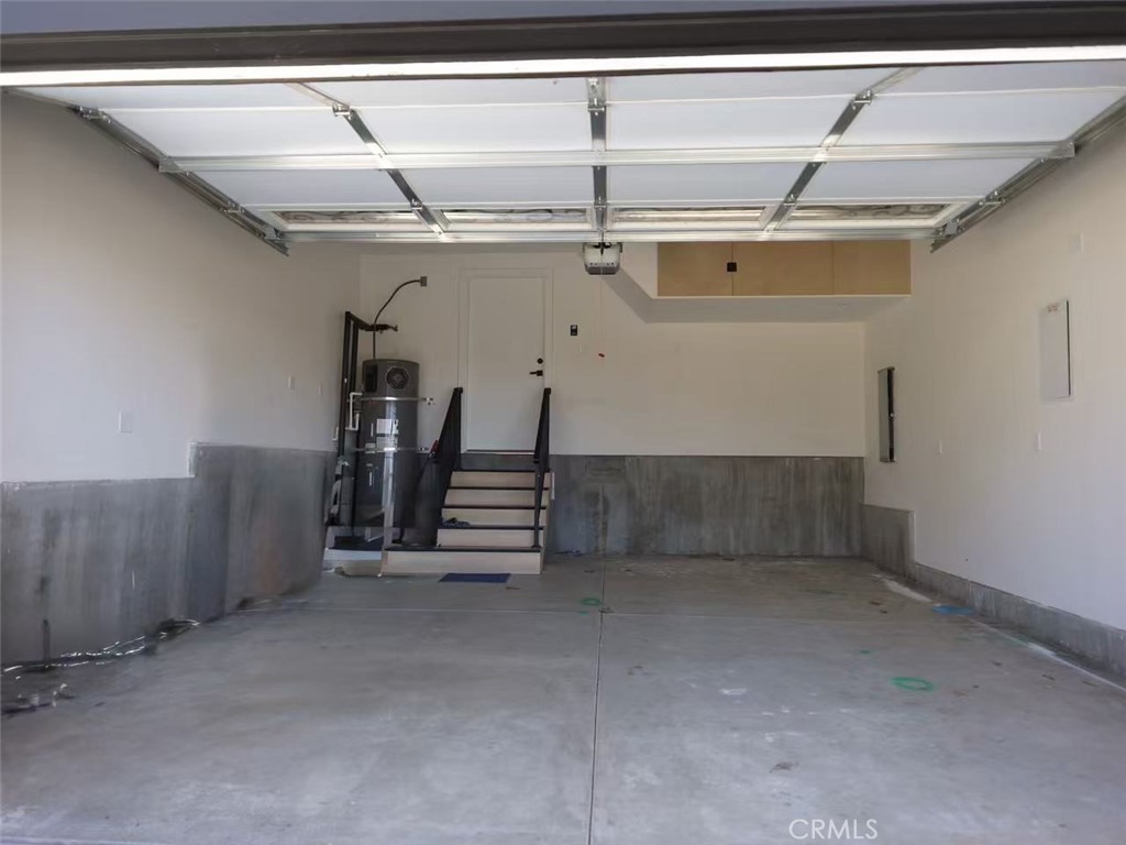 1670 Grass Valley Road Lake Arrowhead, CA 92352 - Photo 29 of 30 2 Car Garage