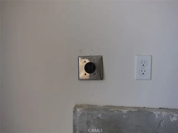 $3,500 | 1670 Grass Valley Road, Lake Arrowhead, CA 92352