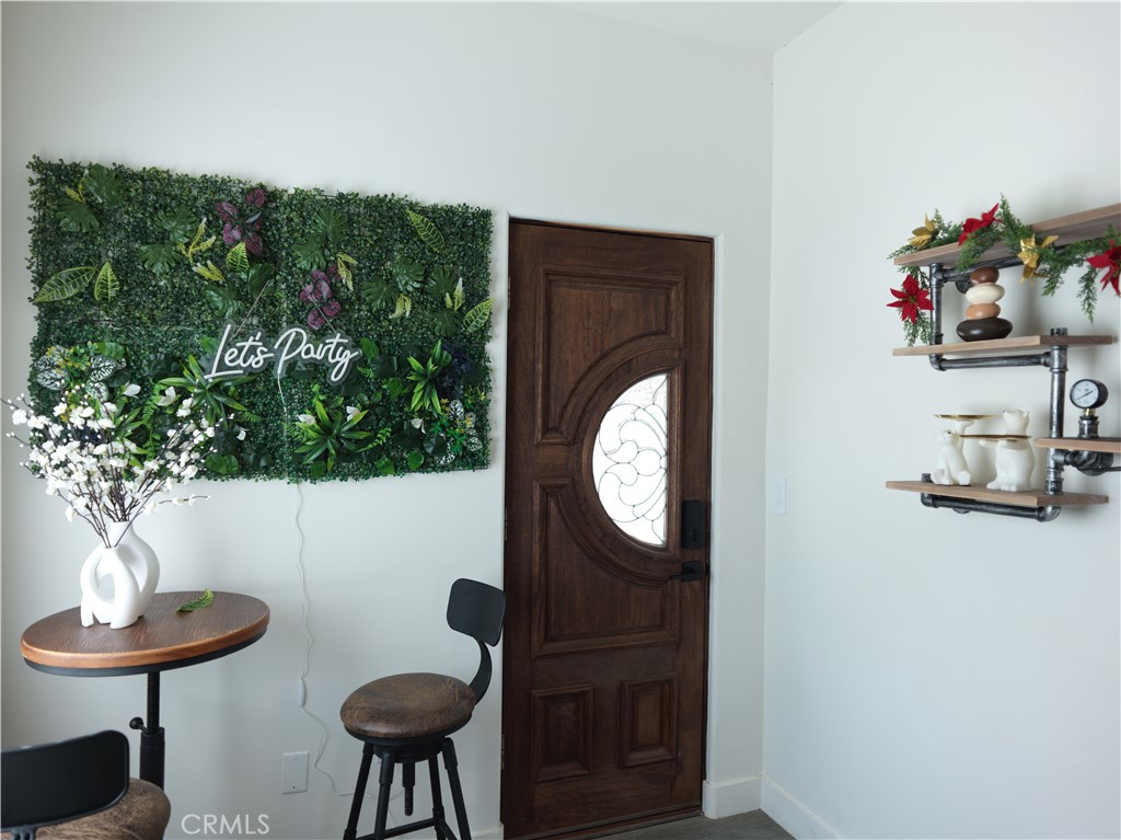 1670 Grass Valley Road Lake Arrowhead, CA 92352 - Photo 8 of 30 Foyer