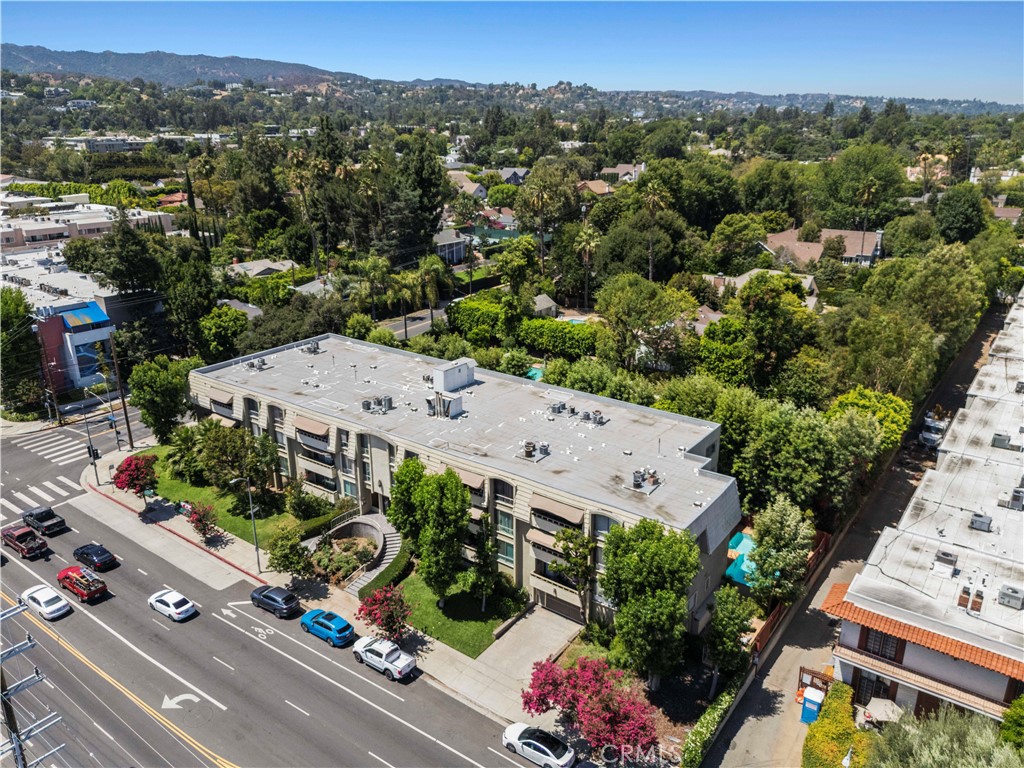 5215 Balboa Boulevard, Unit 203 Encino, CA 91316 - Photo 26 of 27 an aerial view of a city